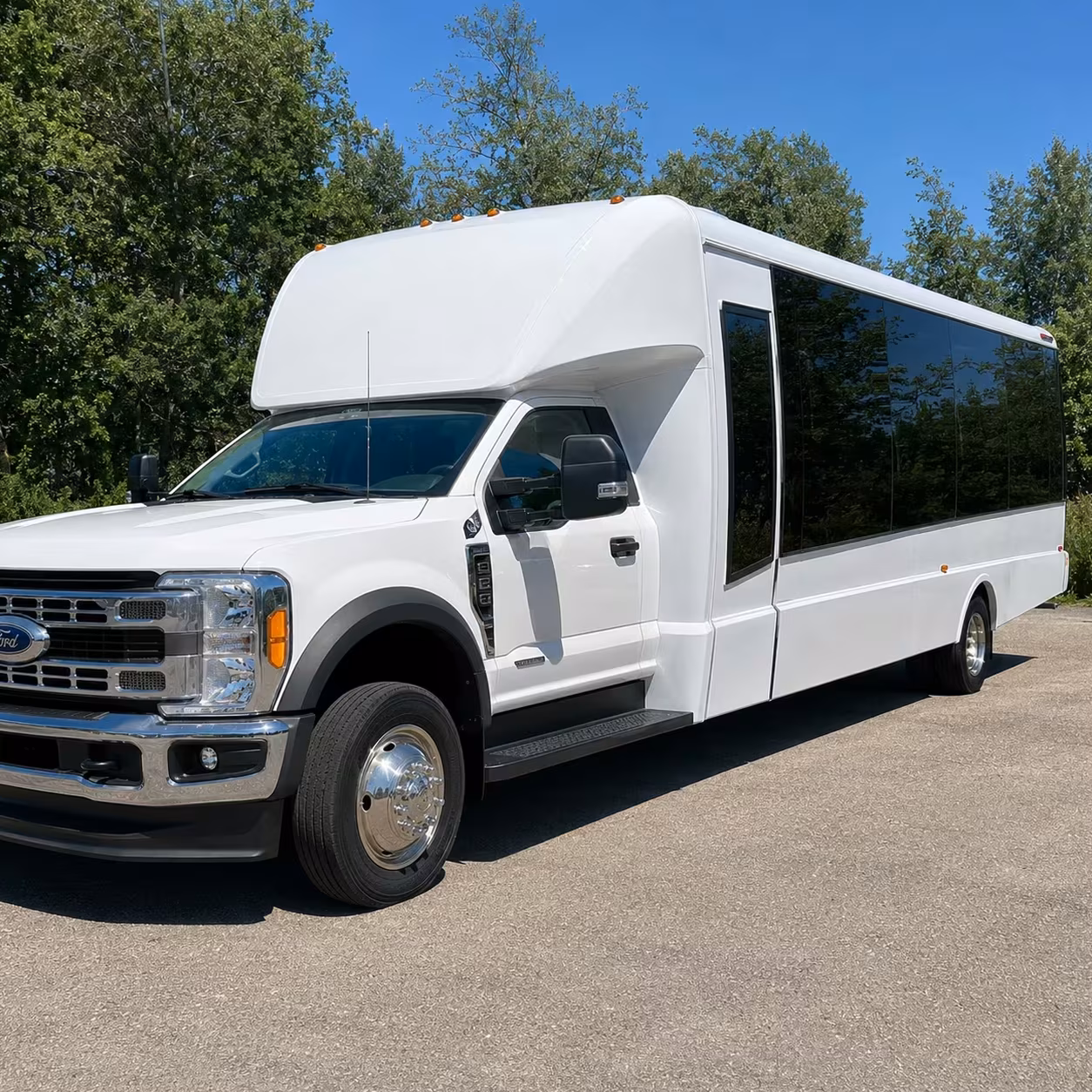 15 passenger minibus