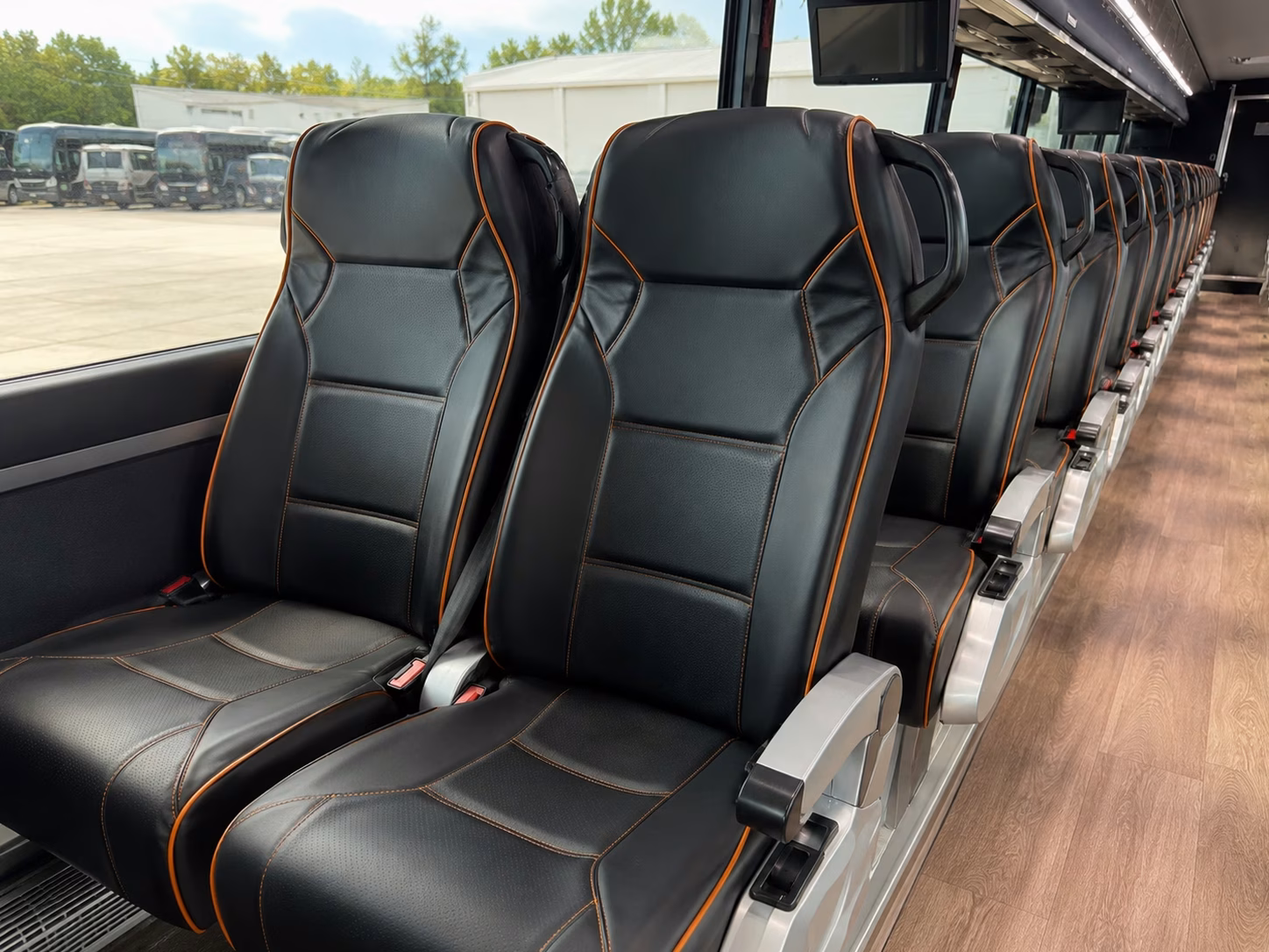 baytown bus rentals to texans and astros games in houston