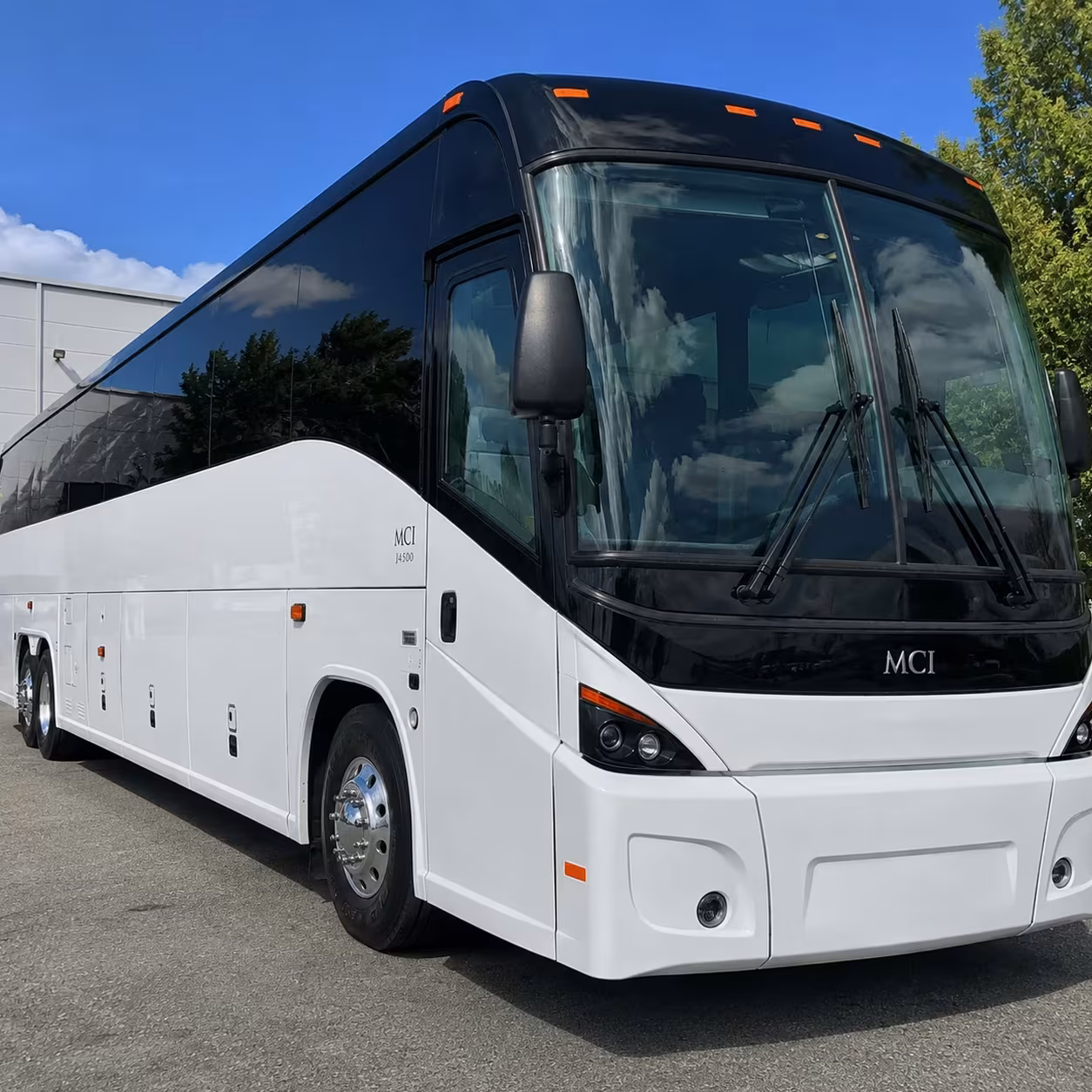 turnaround and construction site bus rentals in baytown